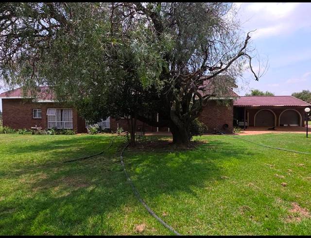 FARM FOR SALE IN NELSONIA